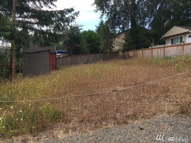 Property Photo:  30 Xx Butler St  WA 98201 