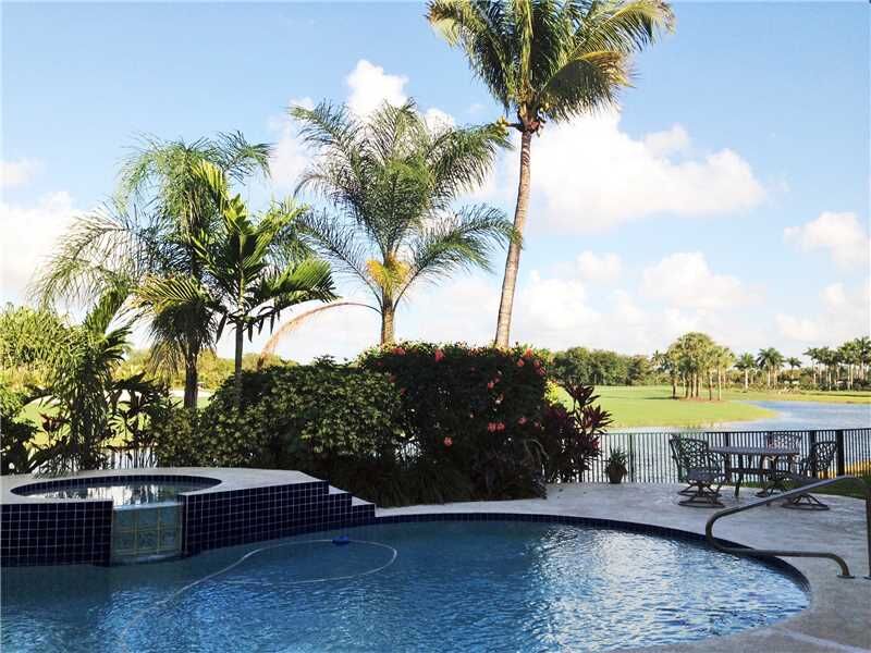 Property Photo:  5101 NW 105 Ct  FL 33178 