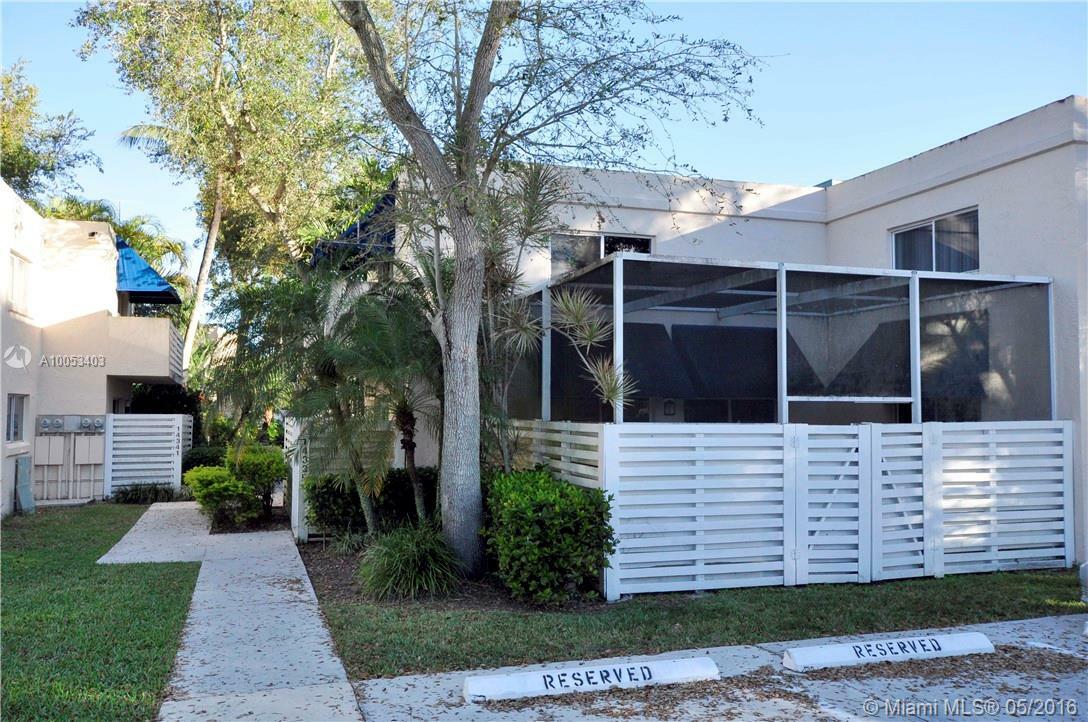Property Photo: 14335 SW 98th Ter 0 FL 33186