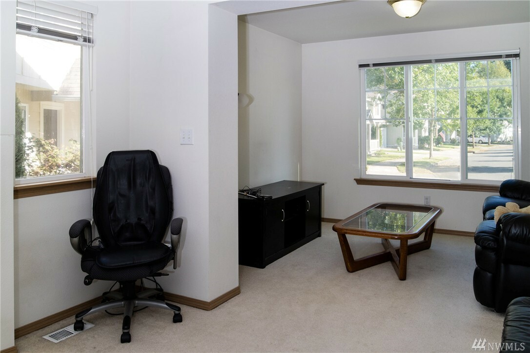 Property Photo: 804 28th Ave SE WA 98374