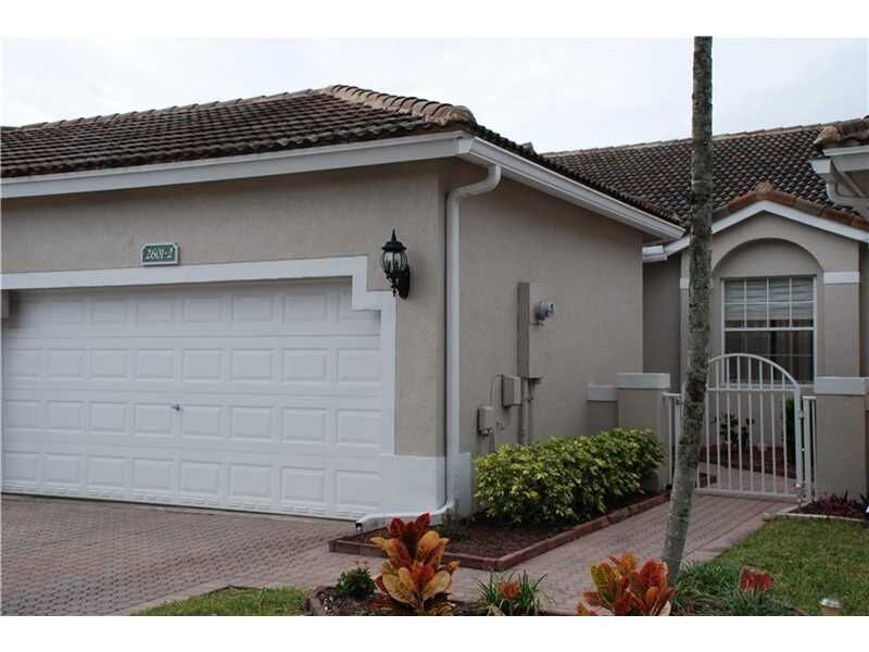 Property Photo:  2601 E Aragon Blvd 2  FL 33313 