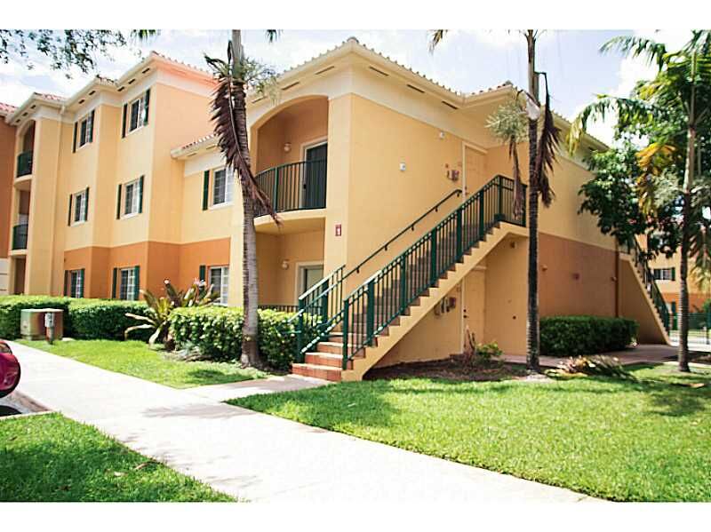 Property Photo:  