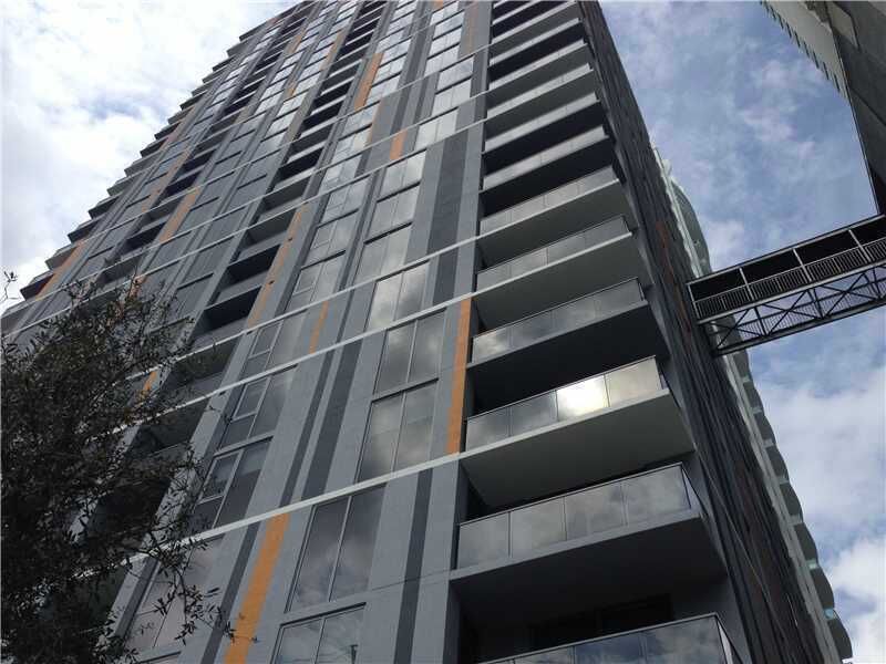 Property Photo:  31 6th St 1804  FL 33131 