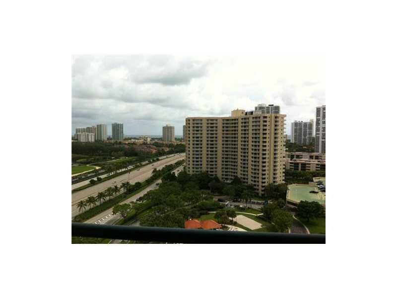Property Photo: 3300 NE 191 St 1709 FL 33180