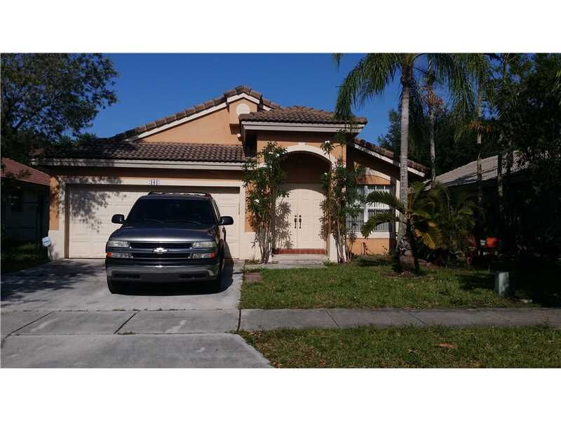 Property Photo: 161 SW 203rd Av FL 33029
