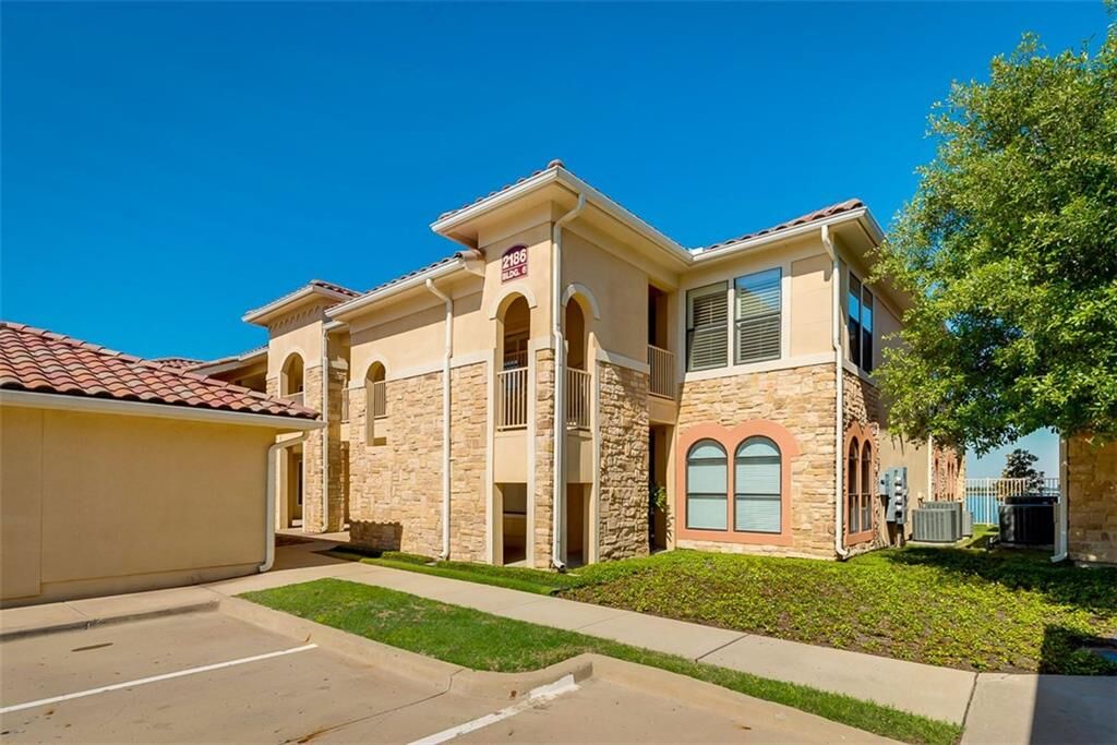 Property Photo: 2212 Portofino Drive TX 75032