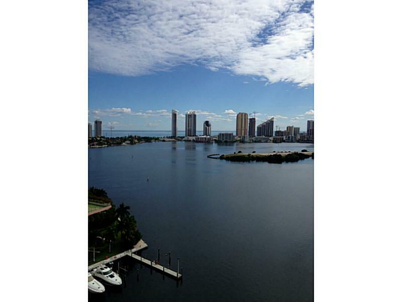 Property Photo: 3330 NE 190 St 1810 FL 33180
