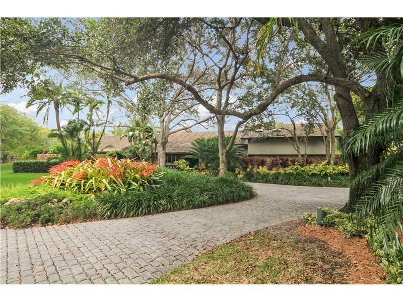 Property Photo: 10201 SW 90 Av FL 33176