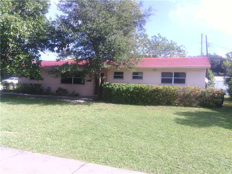 Property Photo: 13695 NE 15 Ct FL 33161