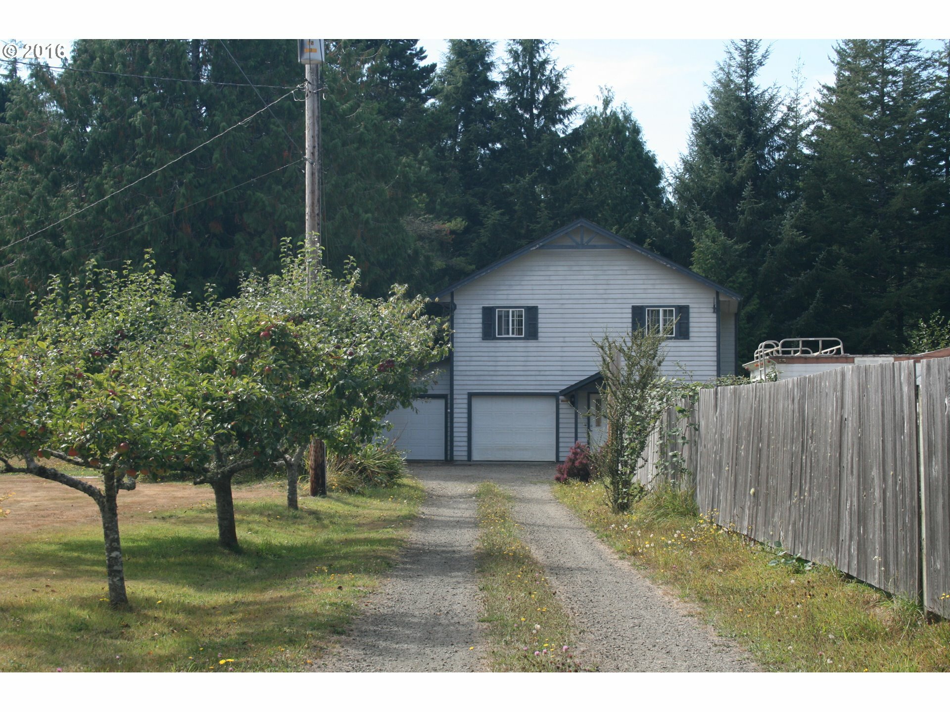 Property Photo:  85434 Glenada Rd  OR 97439 