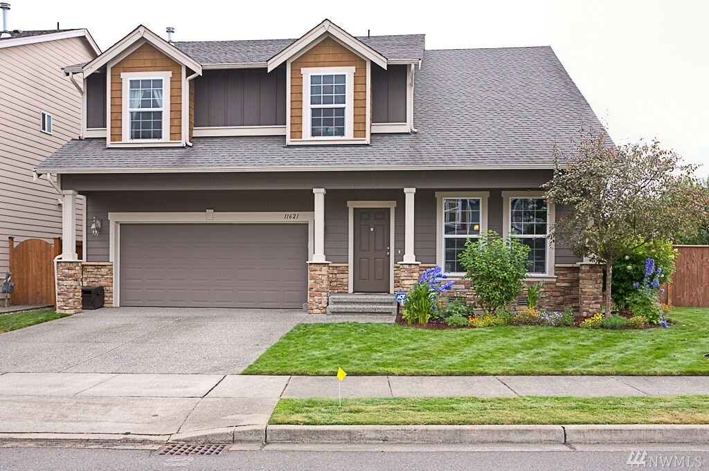 Property Photo:  11621 58th Ave NE  WA 98271 