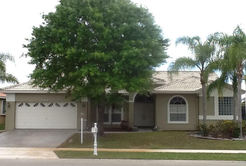 Property Photo:  9580 Lake Serena Drive  FL 33496 