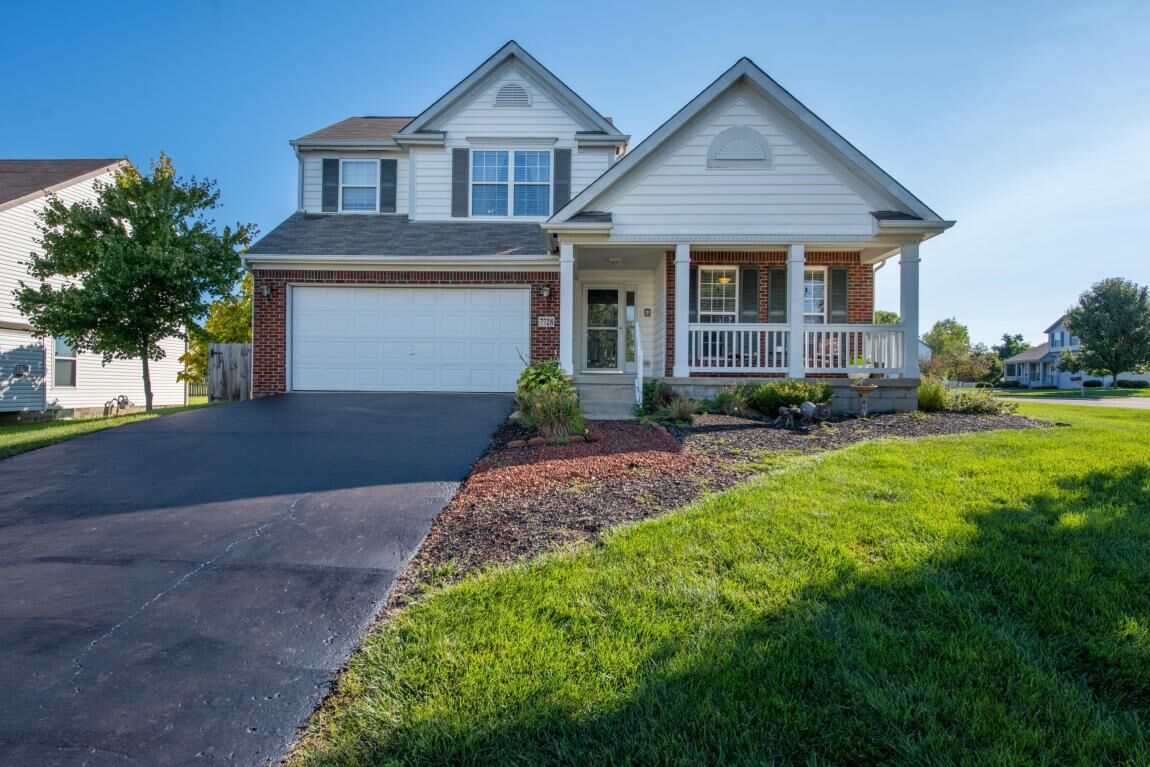 Property Photo:  7728 Cheriton Circle  OH 43068