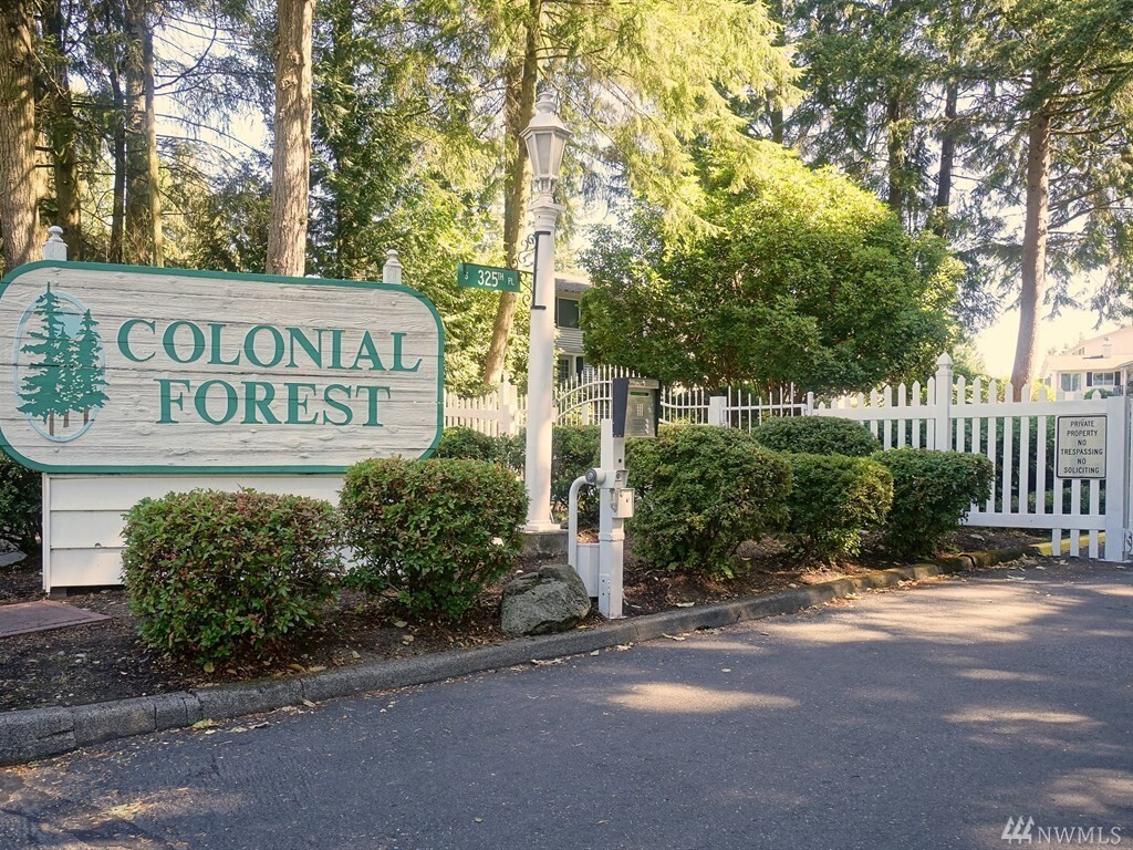 Property Photo: 32618 2nd Place S WA 98003