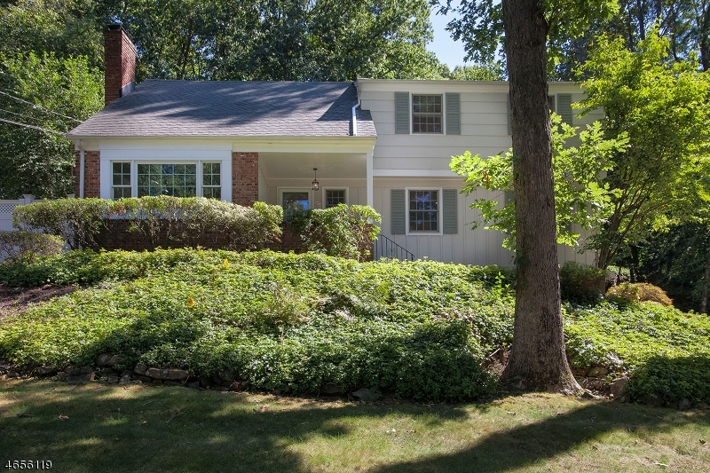 Property Photo:  36 Wentworth Dr  NJ 07922 