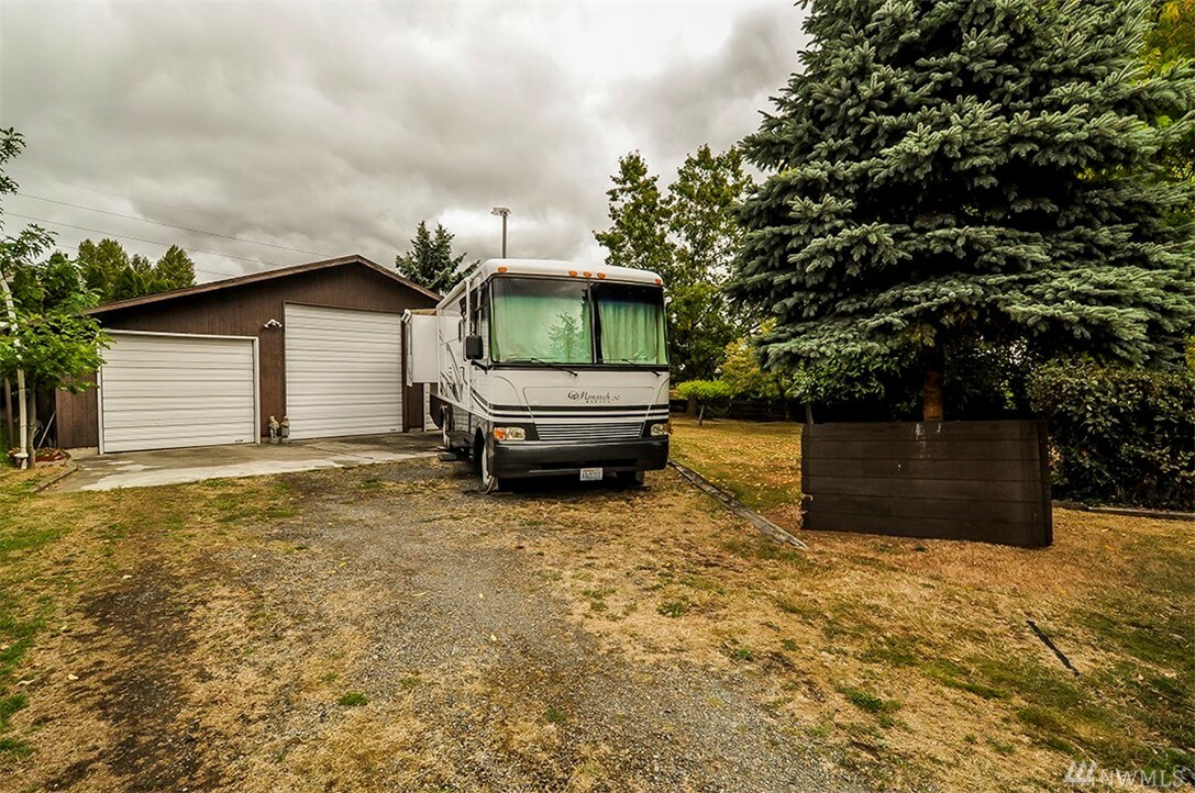 Property Photo:  5124 S 170th St  WA 98188 