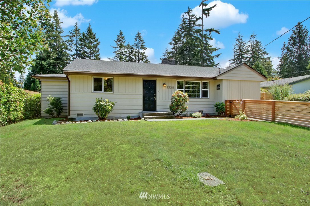 Property Photo:  23319 97th Avenue W  WA 98020 