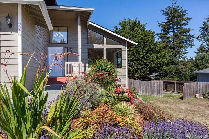 Property Photo: 276 SW Judson Dr WA 98277