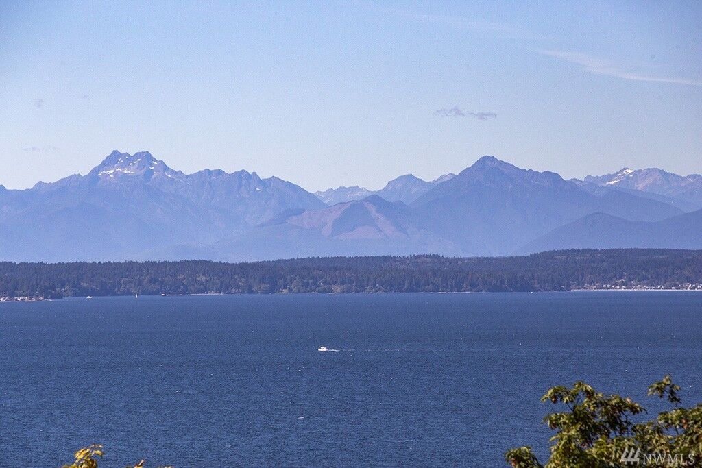 Property Photo:  1230 NW Blakely Court  WA 98177 