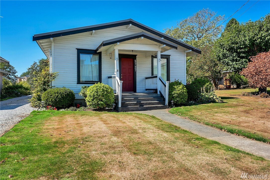 Property Photo:  5727 Third Ave  WA 98248 