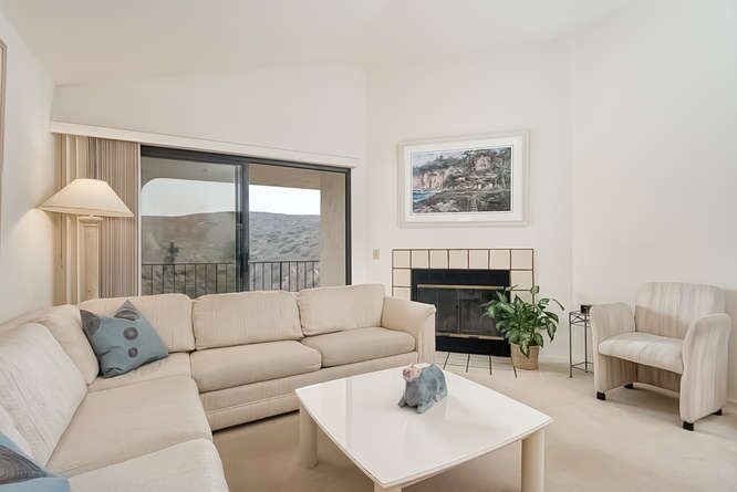 Property Photo:  3140 Avenida Alcor  CA 92009 