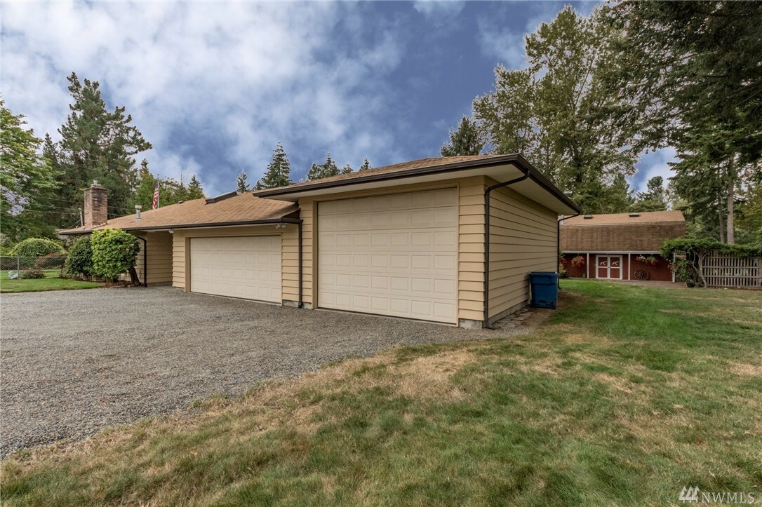 Property Photo:  11652 SE 282nd St  WA 98092 