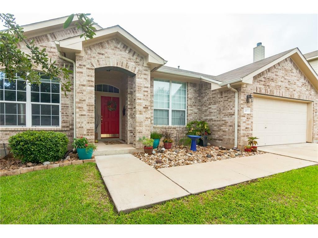 Property Photo: 207 Grand Isle Drive TX 78665