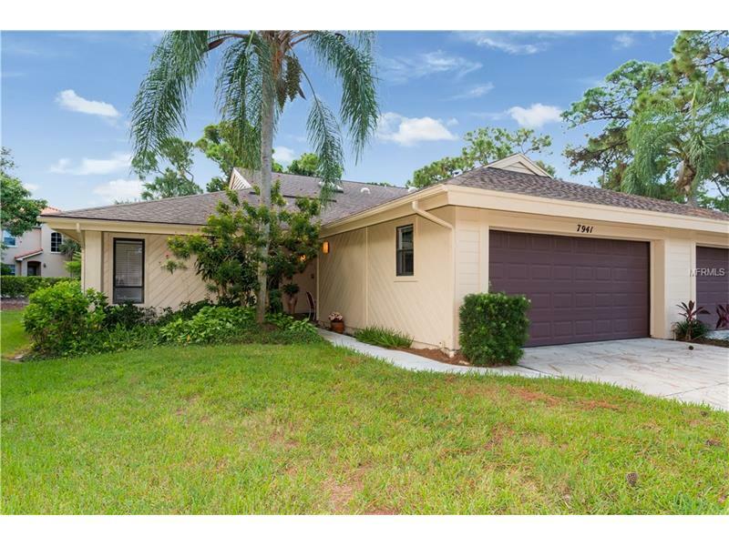 Property Photo:  7941 Pineglen Court 37  FL 34238 