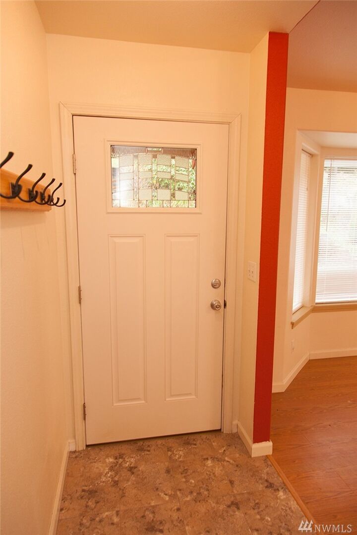 Property Photo: 340 W Alder Dr WA 98248