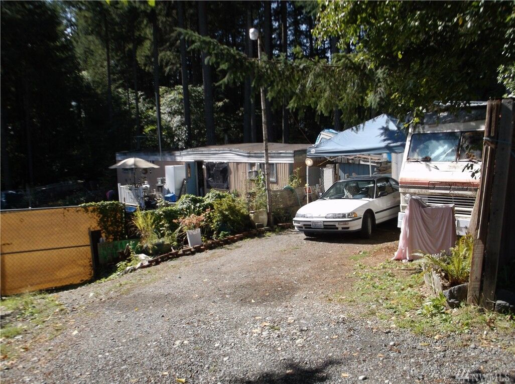 Property Photo:  521 NE Larson Blvd  WA 98528 