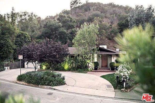 Property Photo: 2045 Benedict Canyon Dr CA 90210
