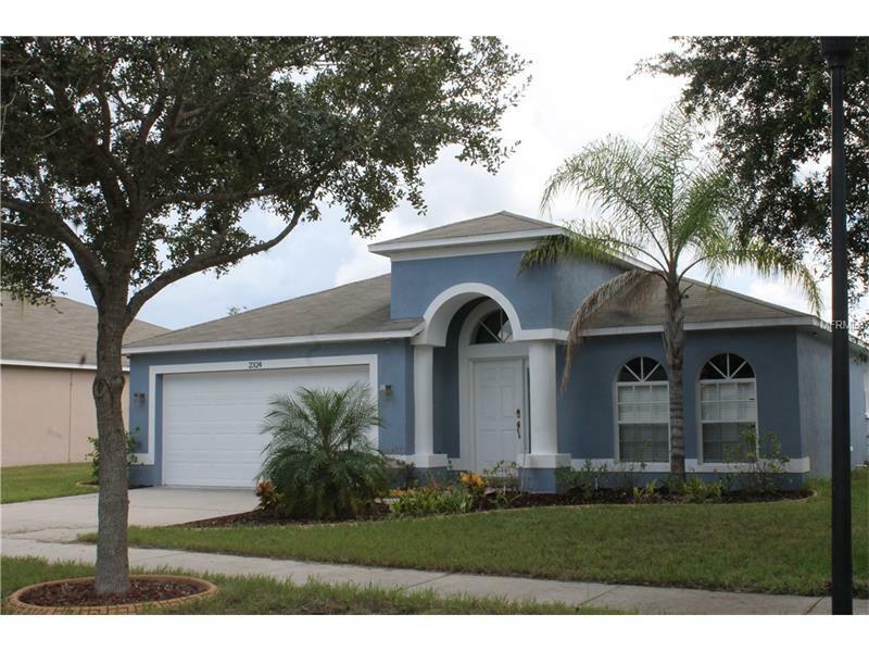 Property Photo: 2324 Roanoke Springs Drive FL 33570