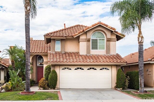 Property Photo:  11 La Cueva  CA 92688 