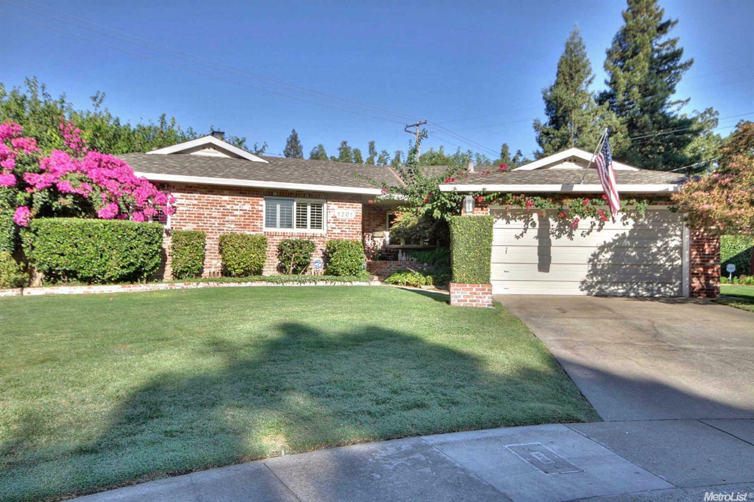 Property Photo:  1201 Nevis Court  CA 95822 