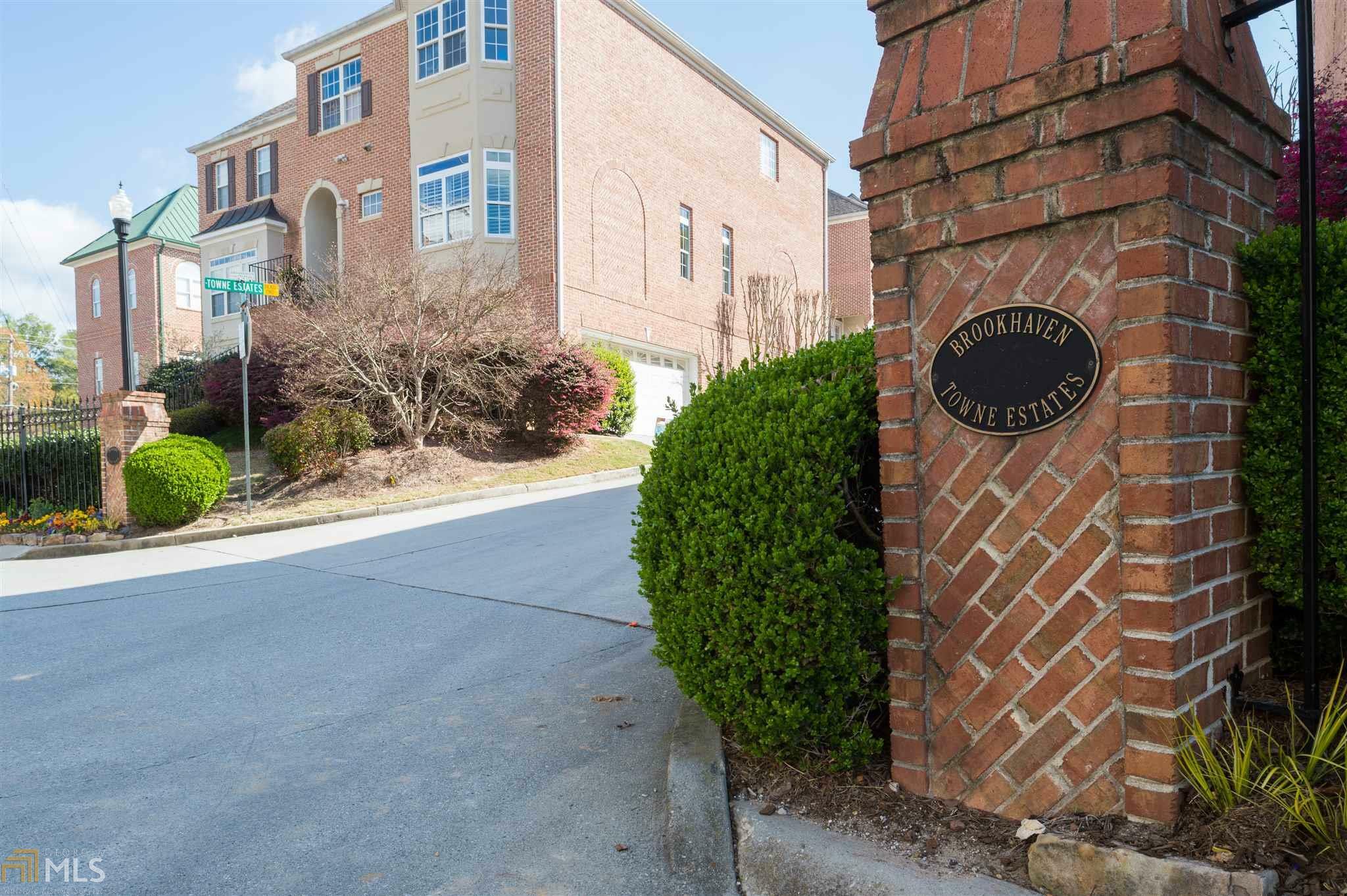 Property Photo: 1391 Towne Estates Dr GA 30319