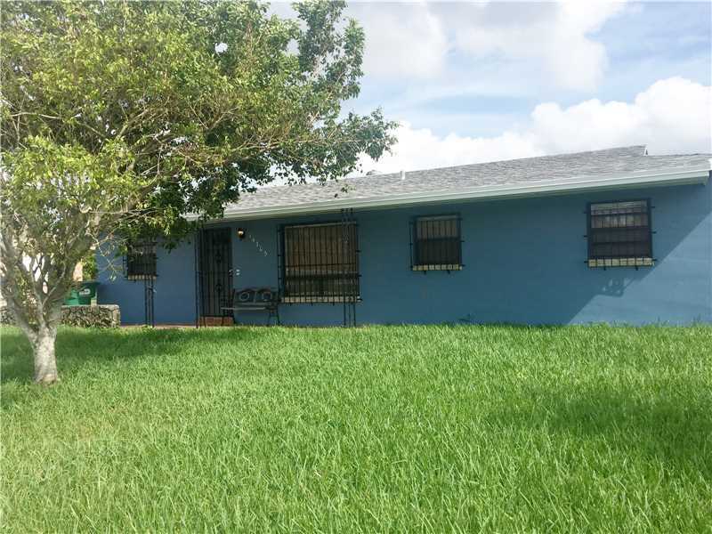 14305 SW 105th Ct  Miami FL 33176 photo