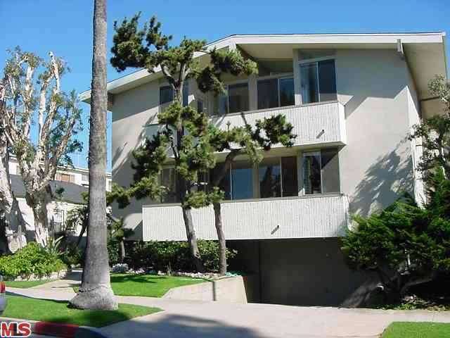 Property Photo:  843 21st St 1  CA 90403 