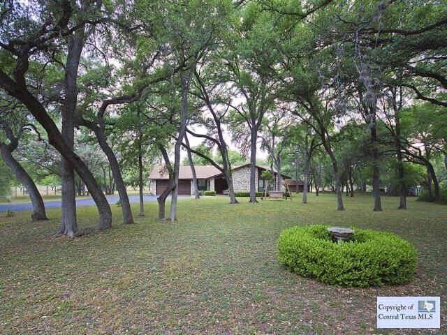 Property Photo: 709 Willow Creek Circle TX 78666