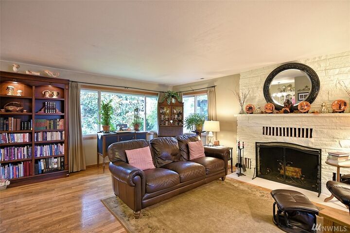 Property Photo: 408 E Highland Dr WA 98223