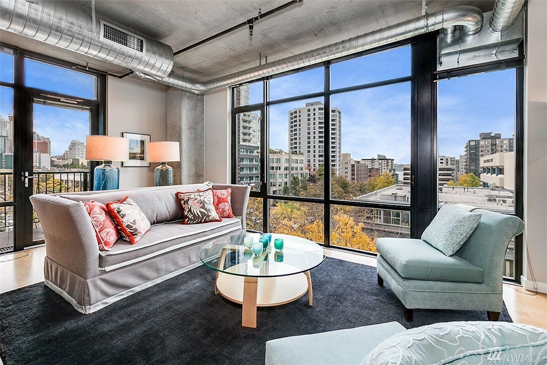 Property Photo:  2720 3rd Ave 413  WA 98121 
