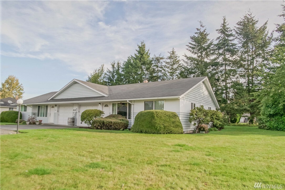 Property Photo: 5013 79th Av Ct E WA 98424