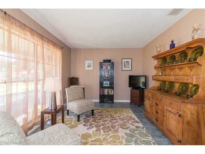 Property Photo: 3611 Casaba Loop FL 33596