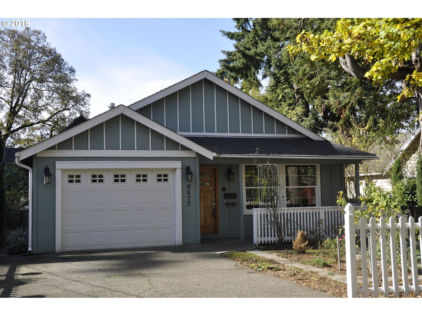 Property Photo: 5477 SW Main Ave OR 97005