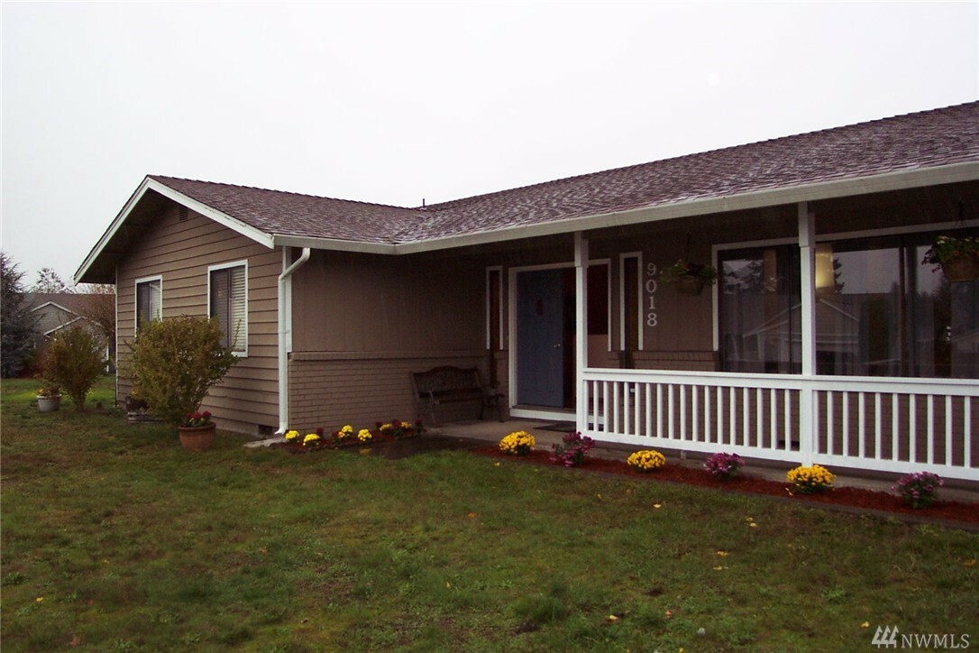 Property Photo:  9018 Andes Ct SE  WA 98597 