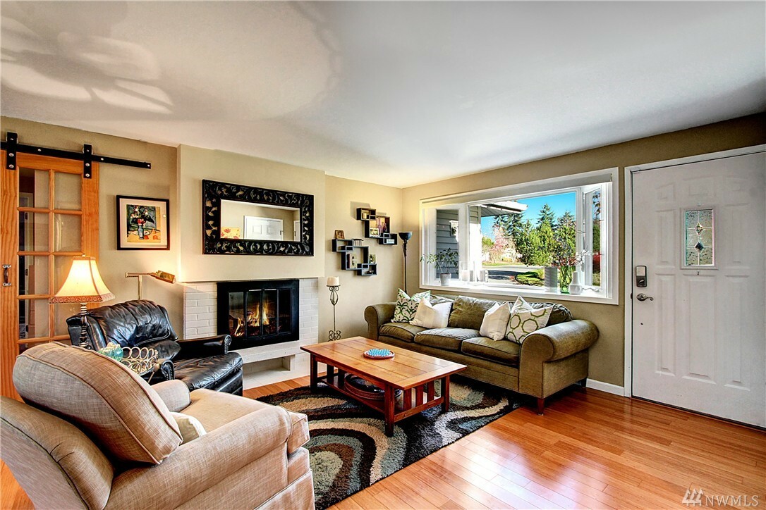 Property Photo: 1645 169th Ave NE WA 98008