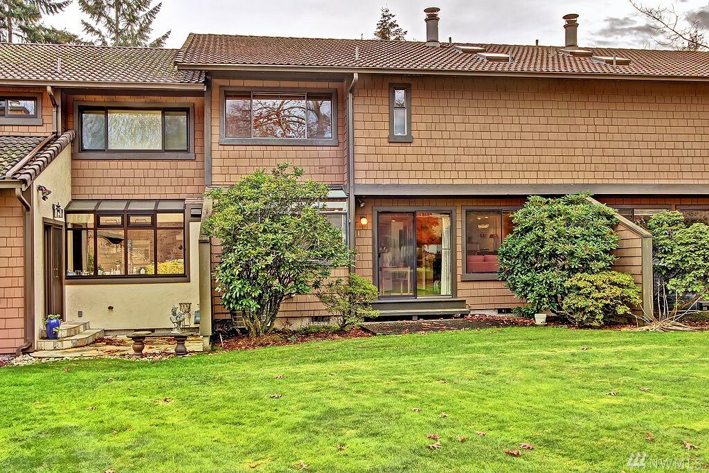Property Photo: 11707 Stendall Place N WA 98133