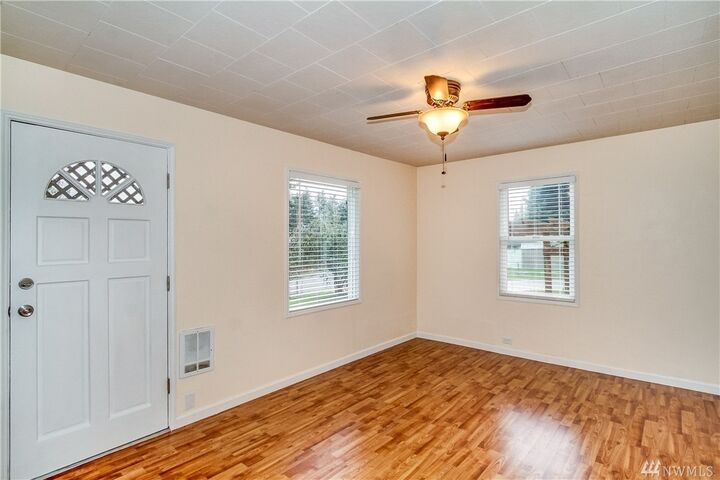 Property Photo:  7806 Upper Ridge Road  WA 98203 