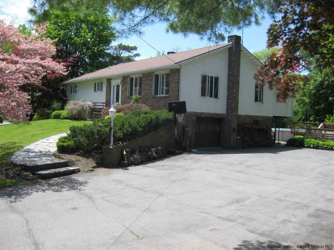 Property Photo:  194 Doris  NY 12466 