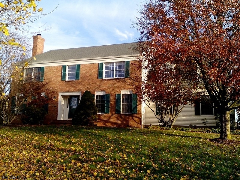 Property Photo:  5 Hoffman Pl  NJ 08502 