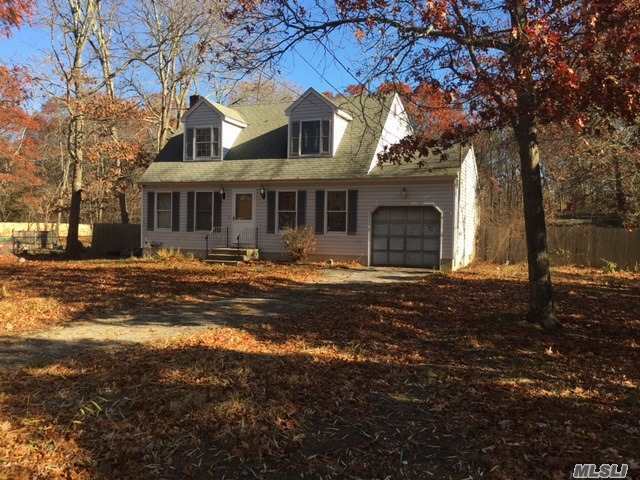 Property Photo:  468 Sleepy Hollow Drive  NY 11967 